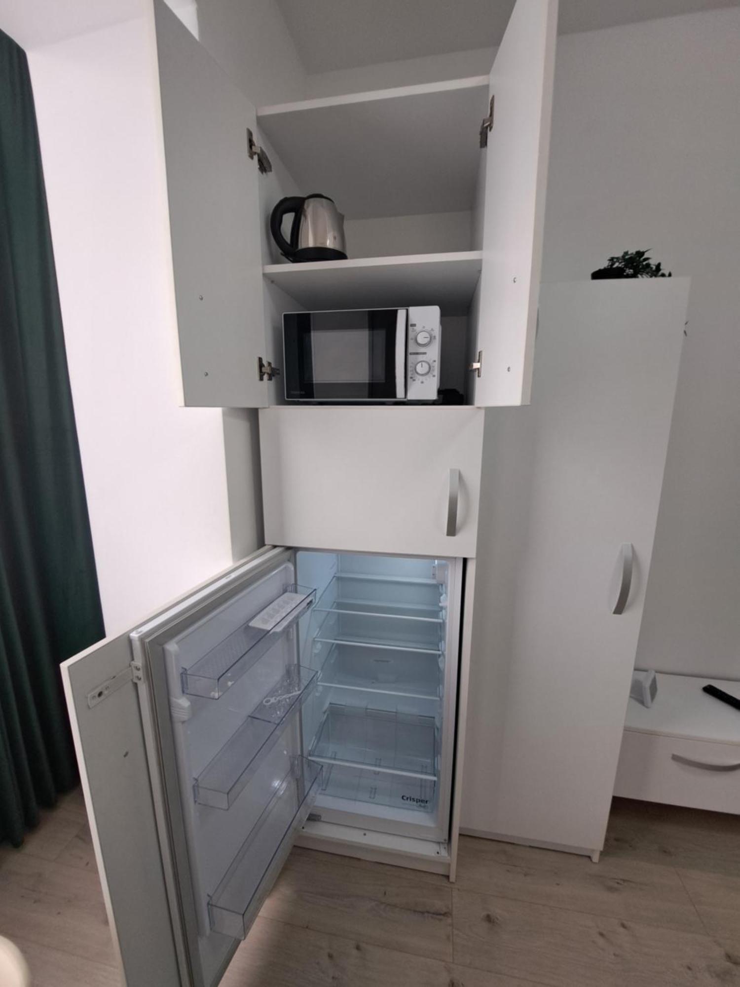 Gda Studio Onesti Exteriör bild