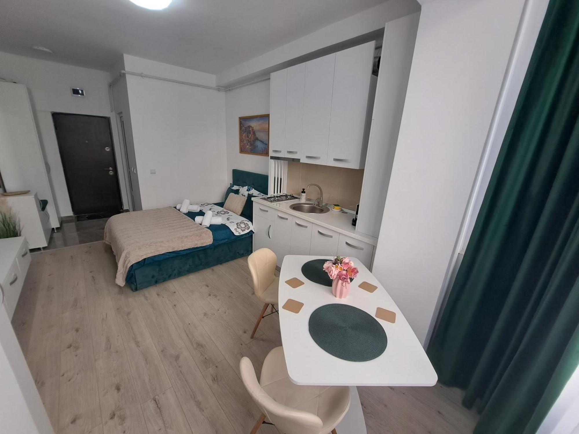 Gda Studio Onesti Exteriör bild